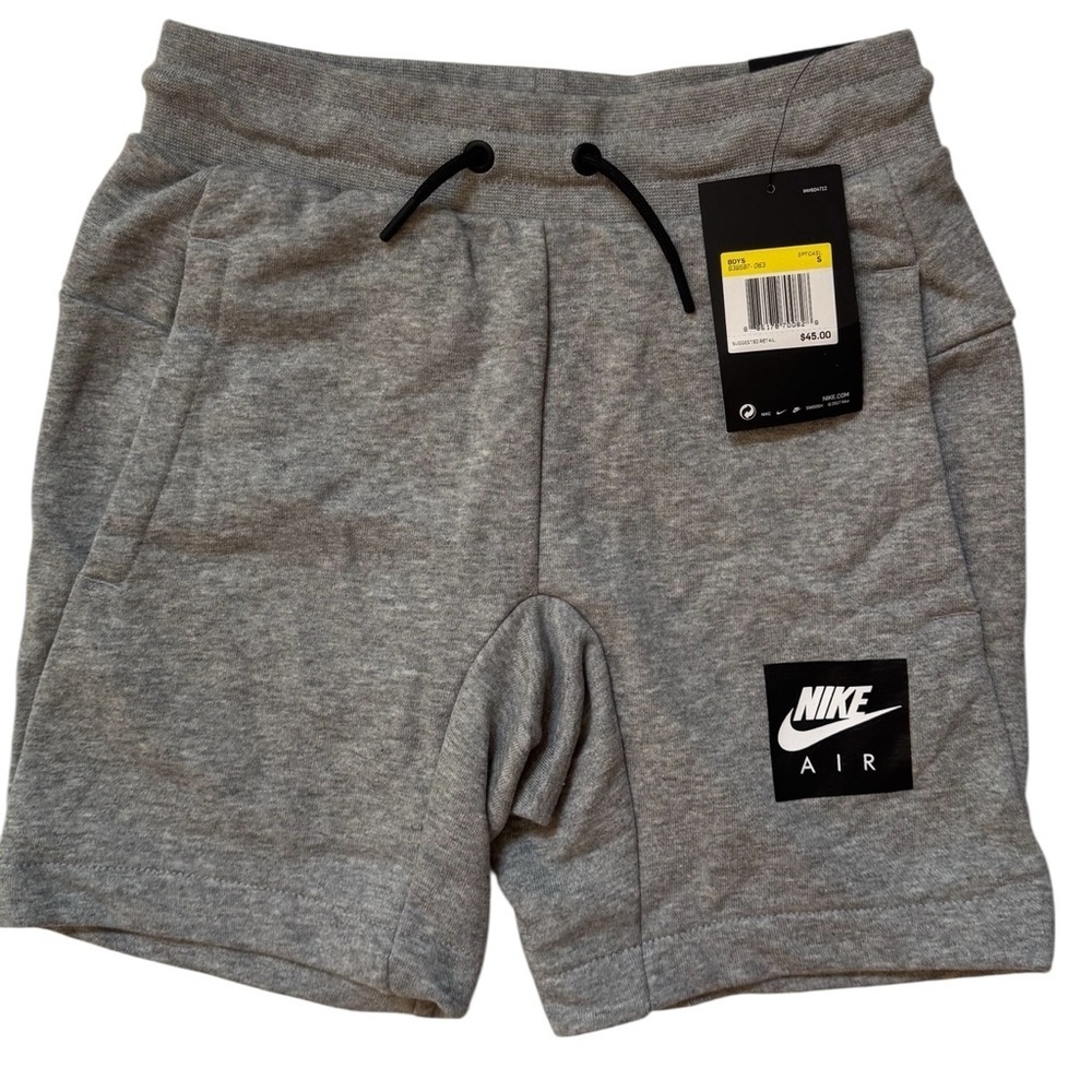 Nike Air Boys S grey shorts